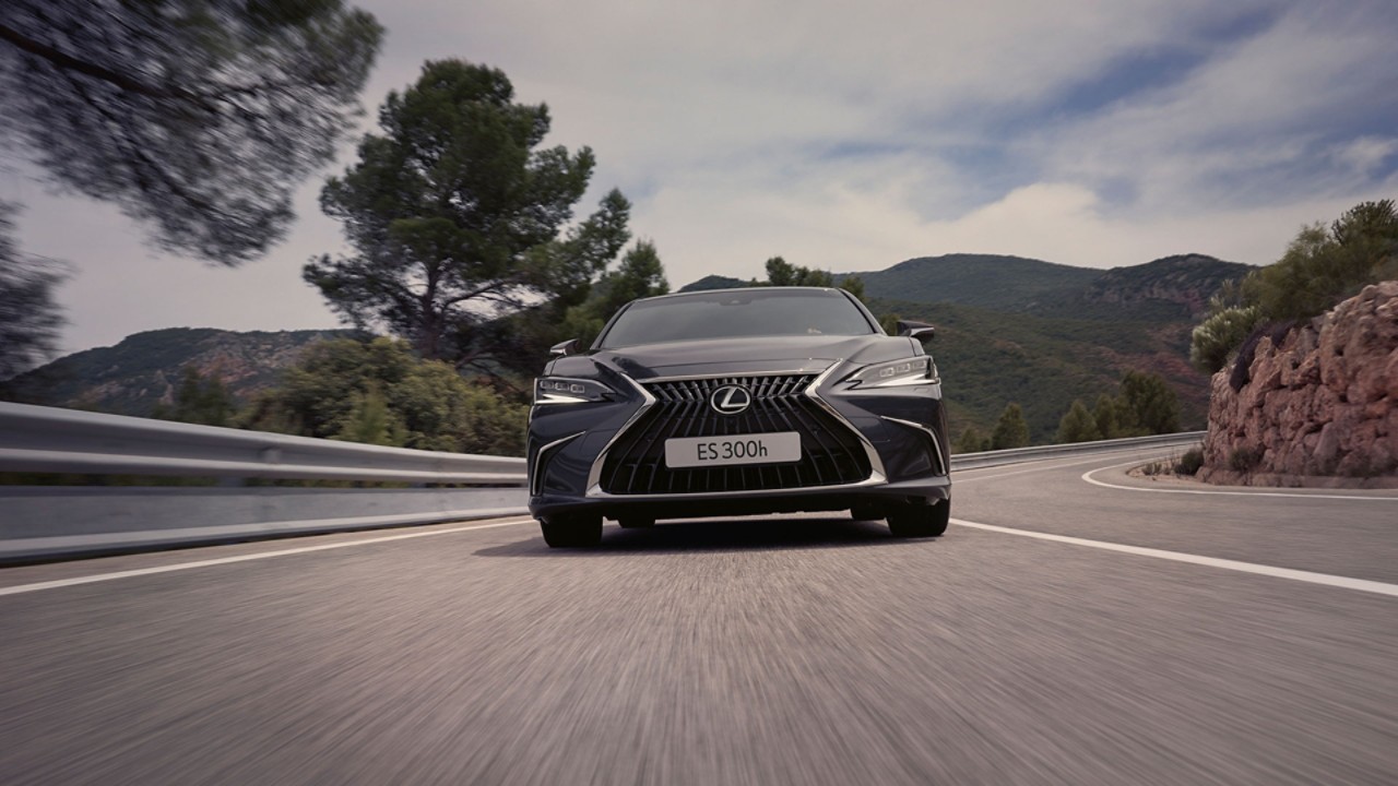 Front view of a Lexus ES driving